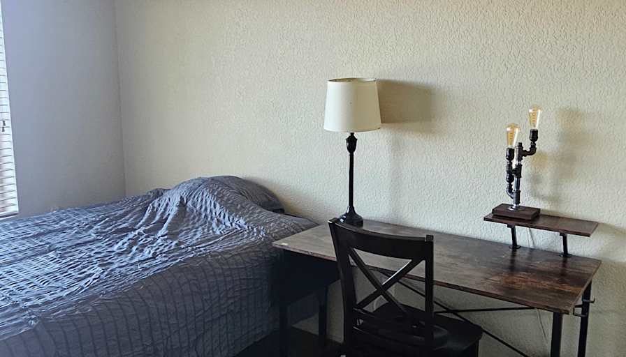 Thomas's room