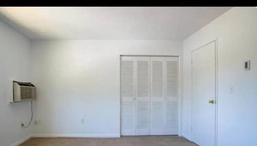 Nayeem mohammed's room