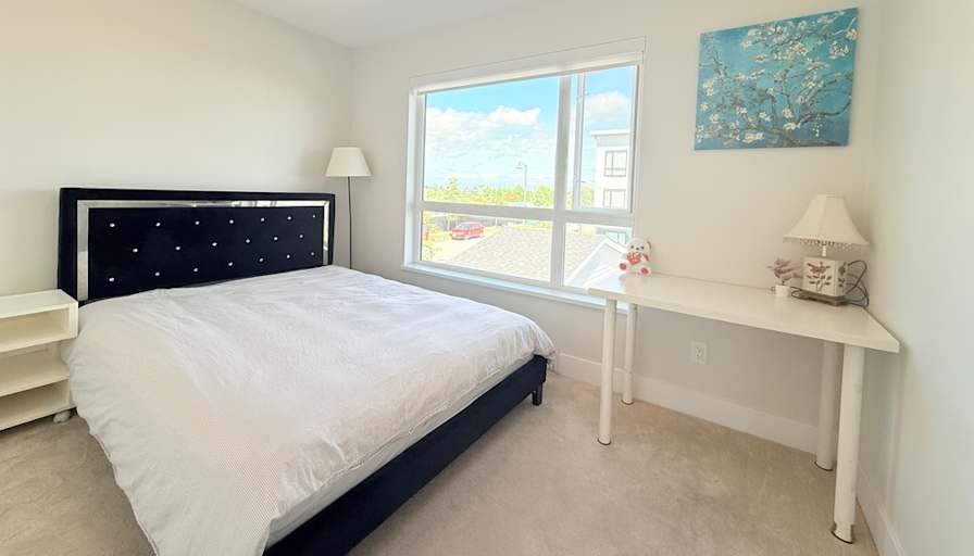 Sunny's room