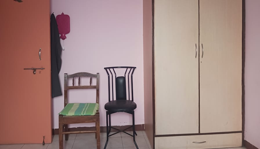 makarand's room