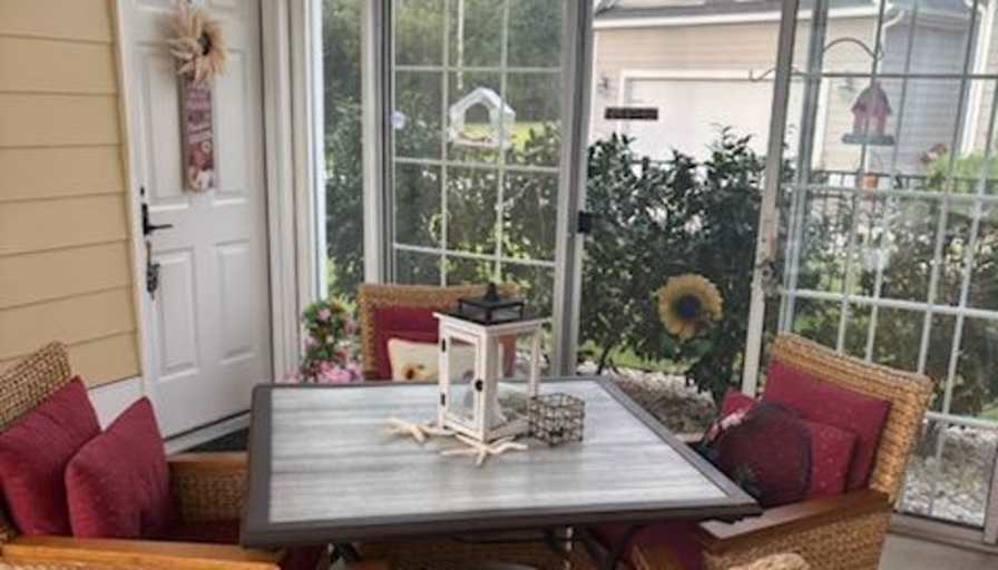 Linda Alonso's room