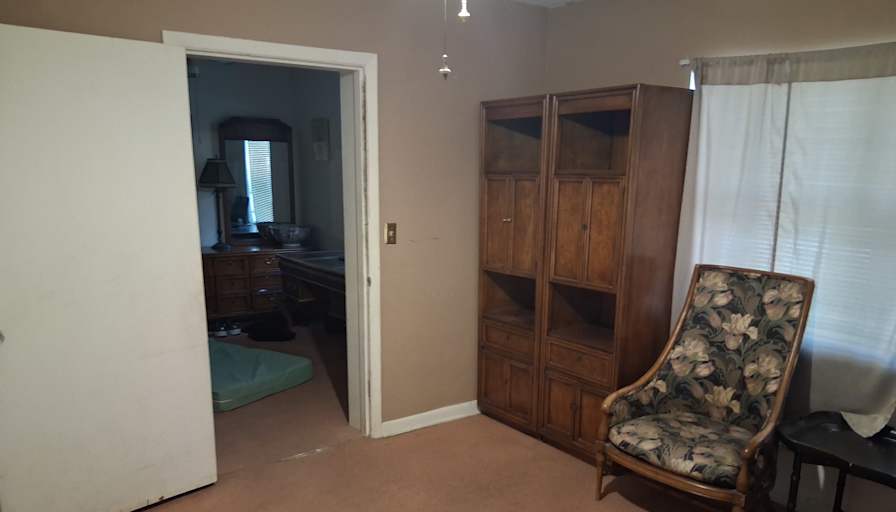 Mark h Robinson's room