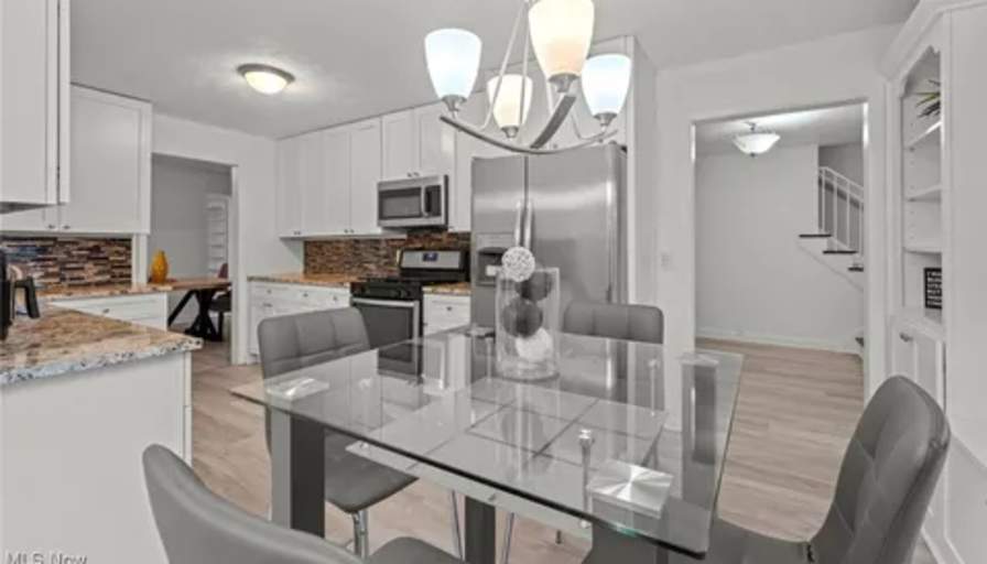 UrbanOasis's room