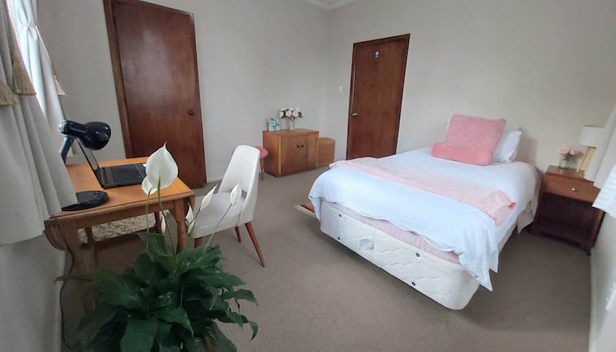 Leticia's room