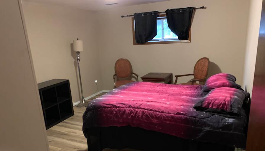 jo lapshinoff's room