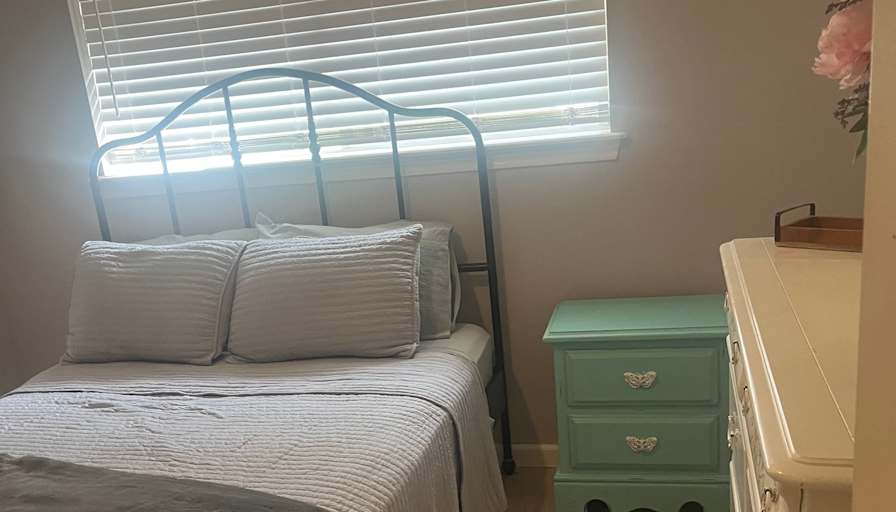 DJVandG's room