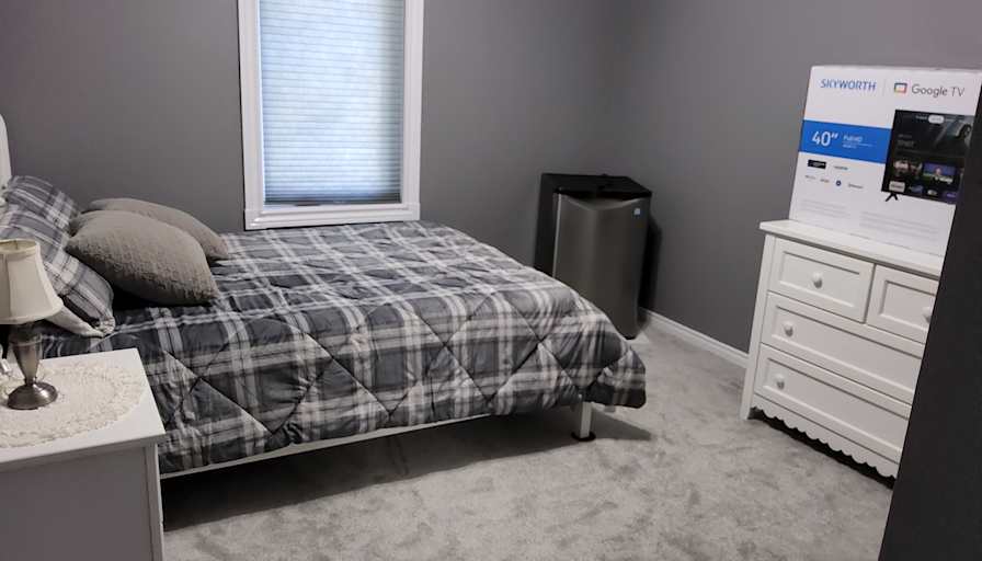 gloria's room