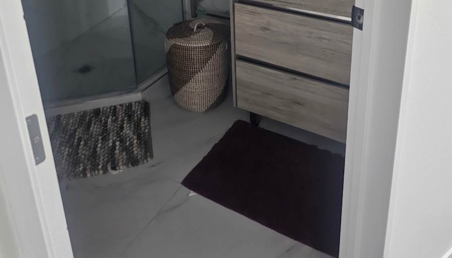 Shevelin DEVI's room