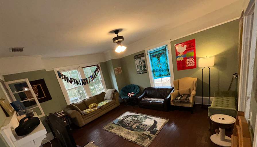 Ari's room