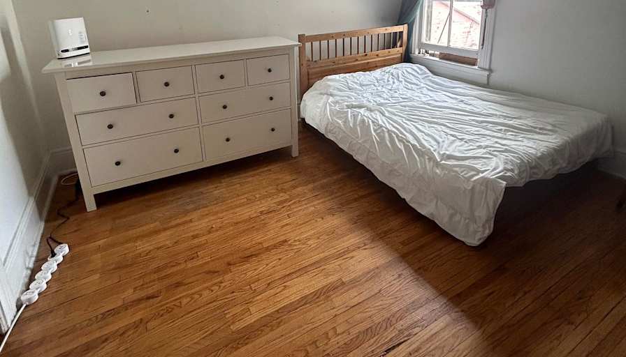 Lolo's room