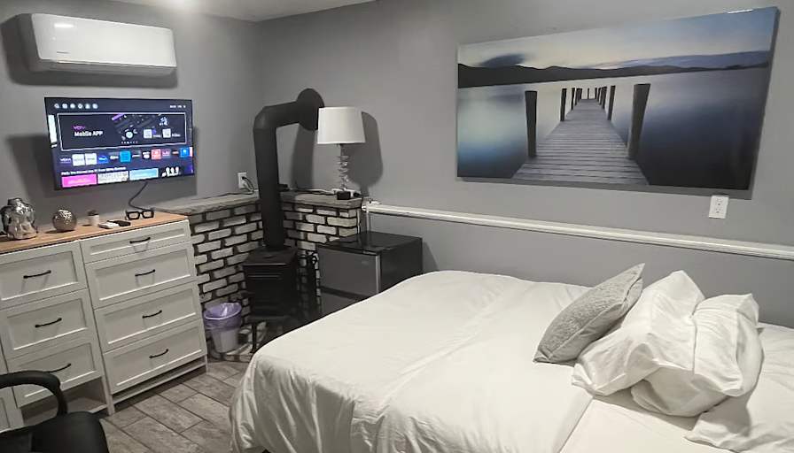 Pedro's room
