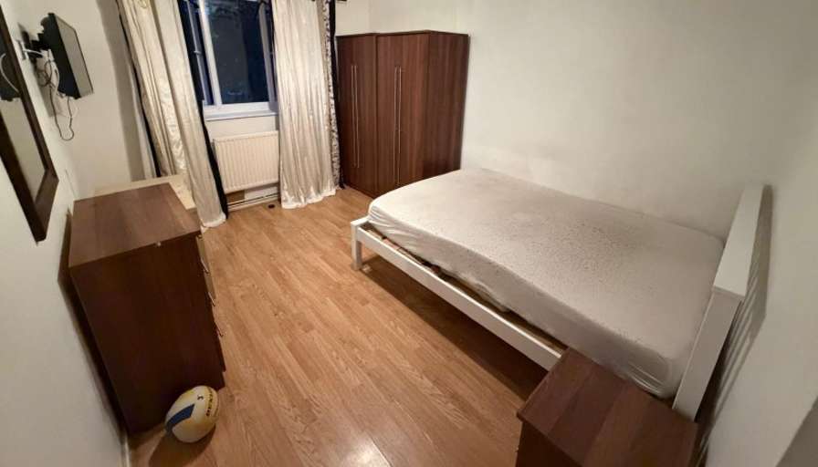 LDS Property Finder's room