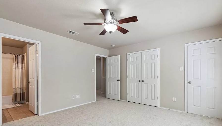 Nic's room