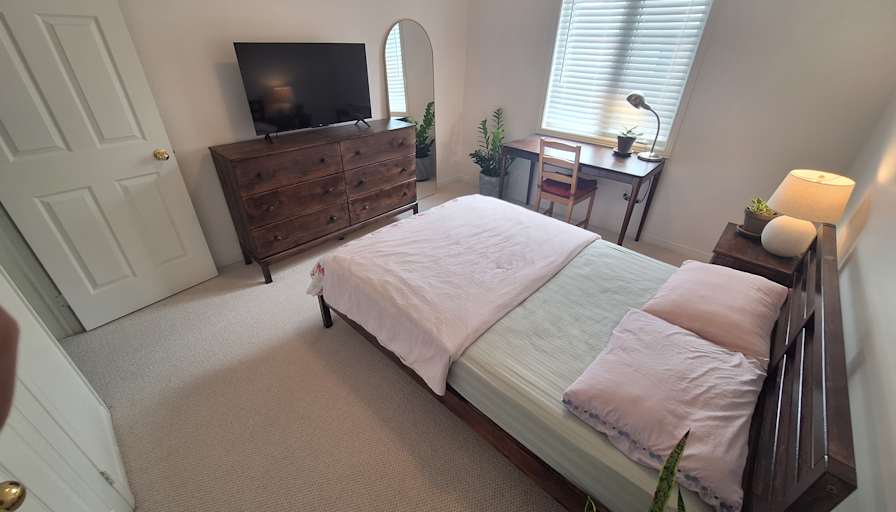 Greenstay Market's room
