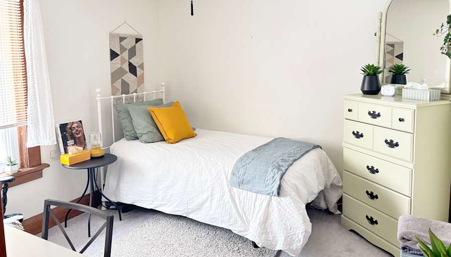 Jennie's room