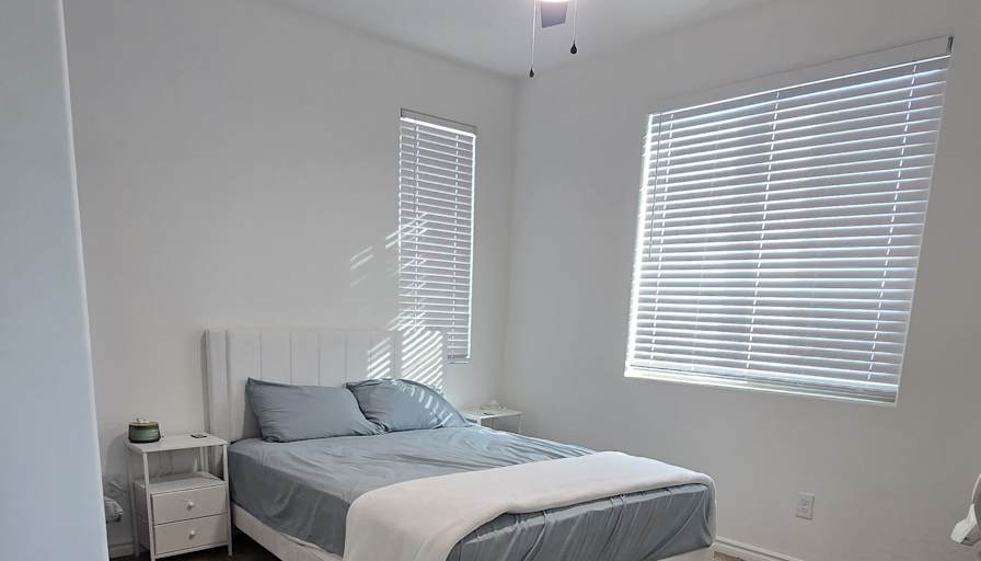 Caroline's room