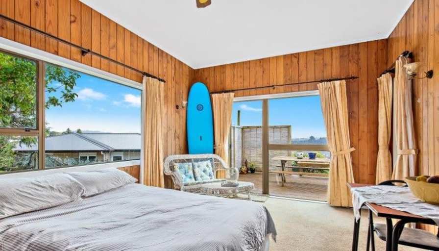 Darren's room
