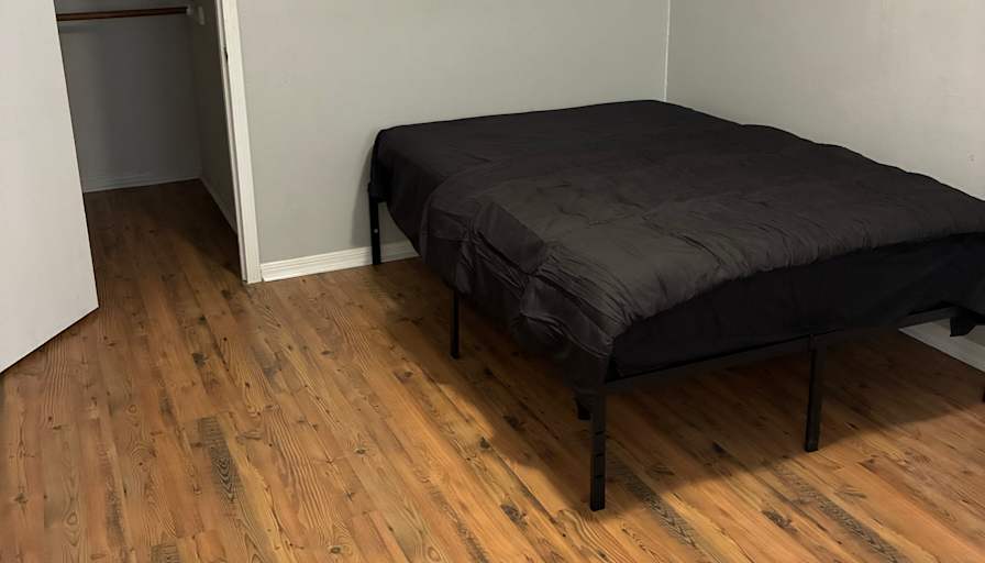 Pratz's room