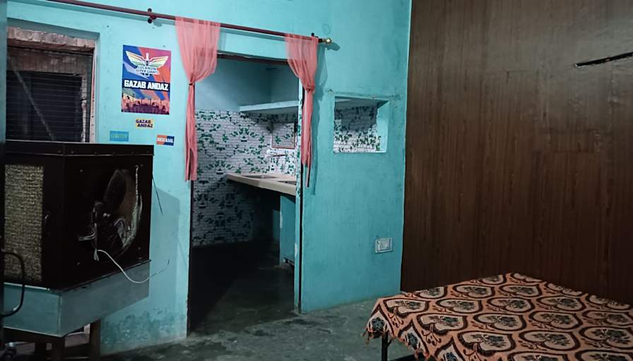 Taiyab Rayeen's room