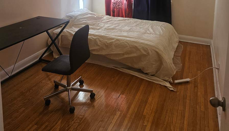 Dotun's room