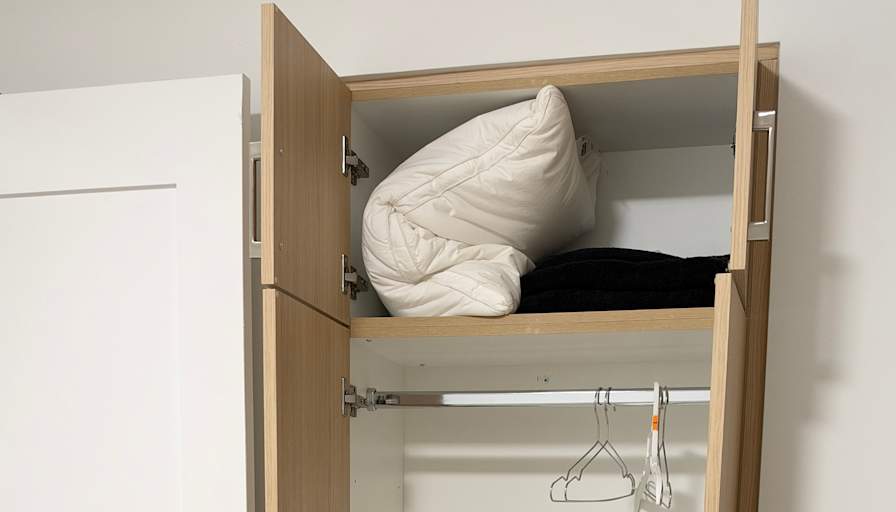 Tunji Oye's room