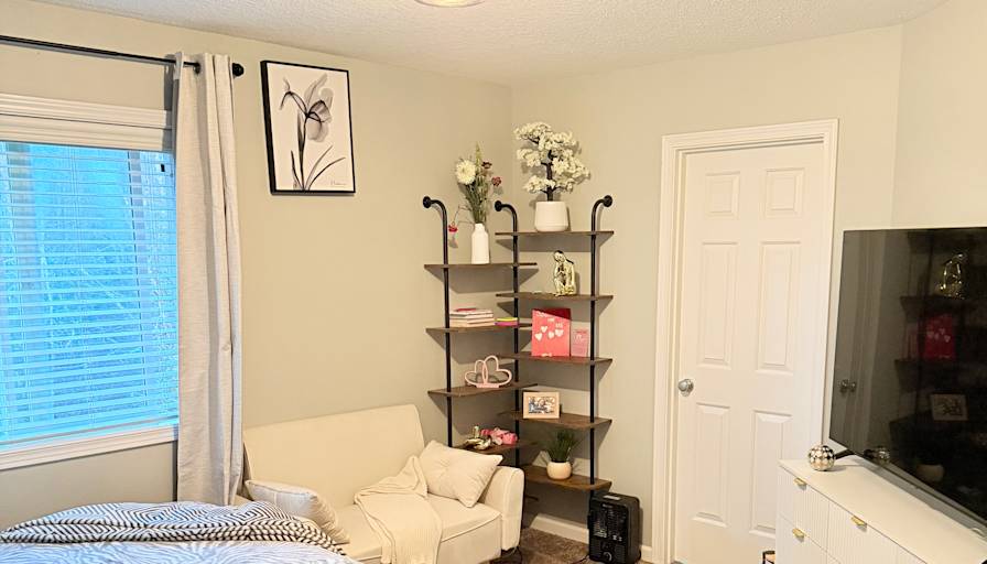 Anna's room