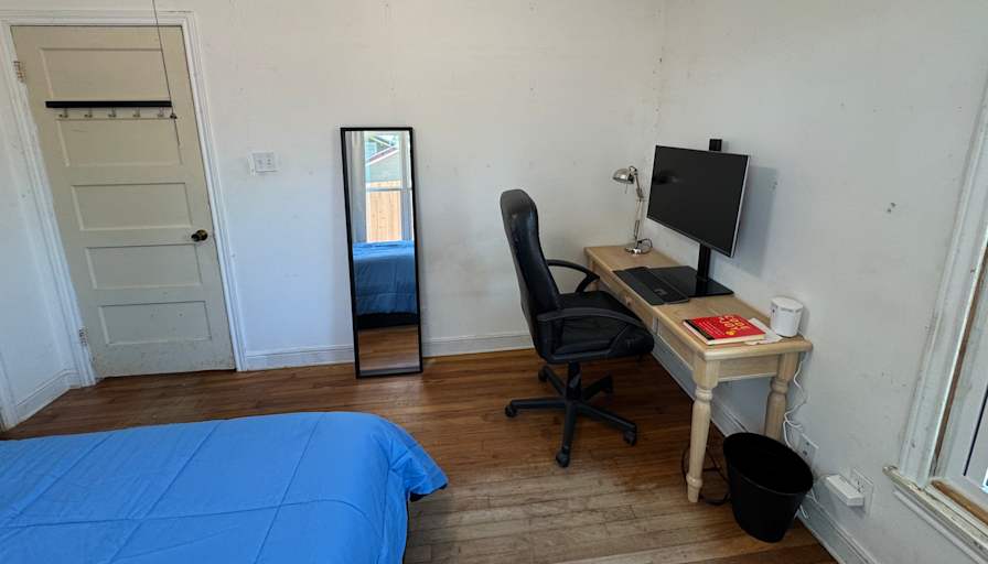 Pete's room