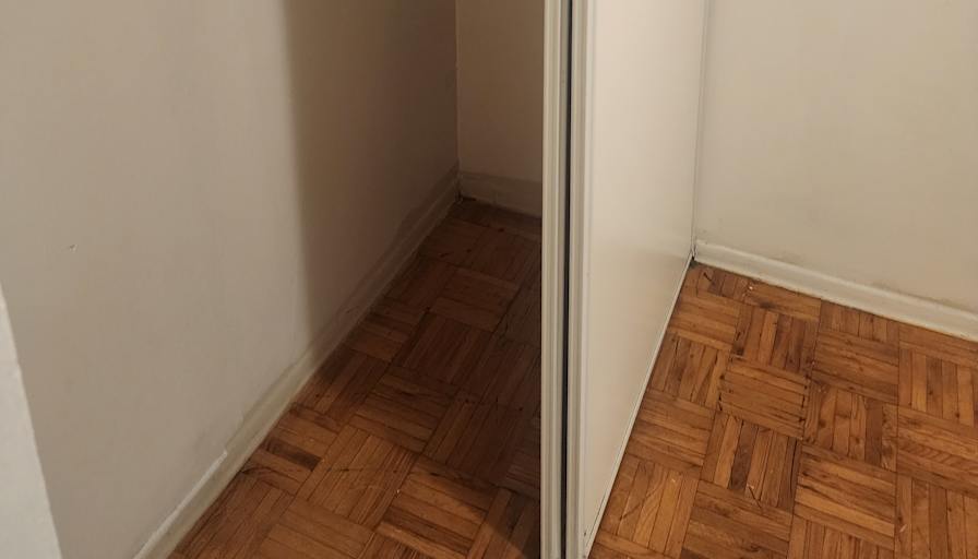 Liz's room
