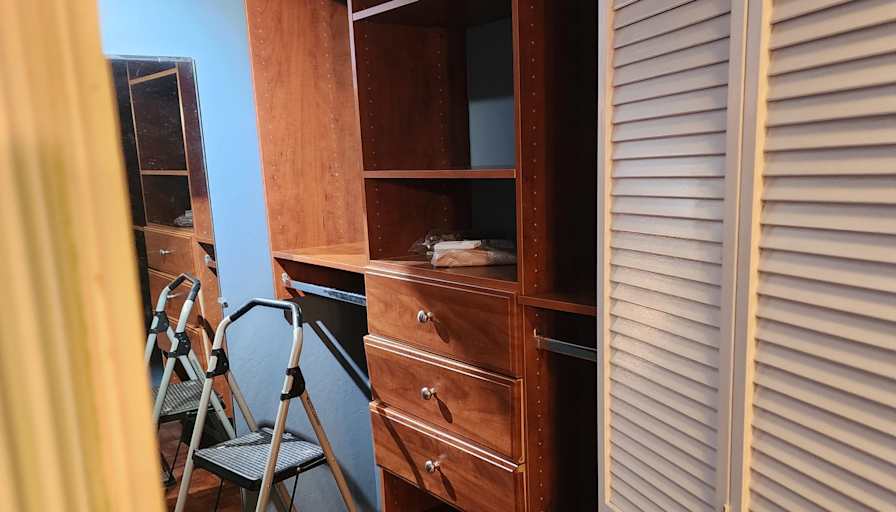 Carlos Ernesto Montes's room
