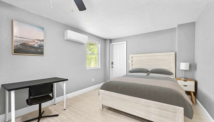 Oscar's room