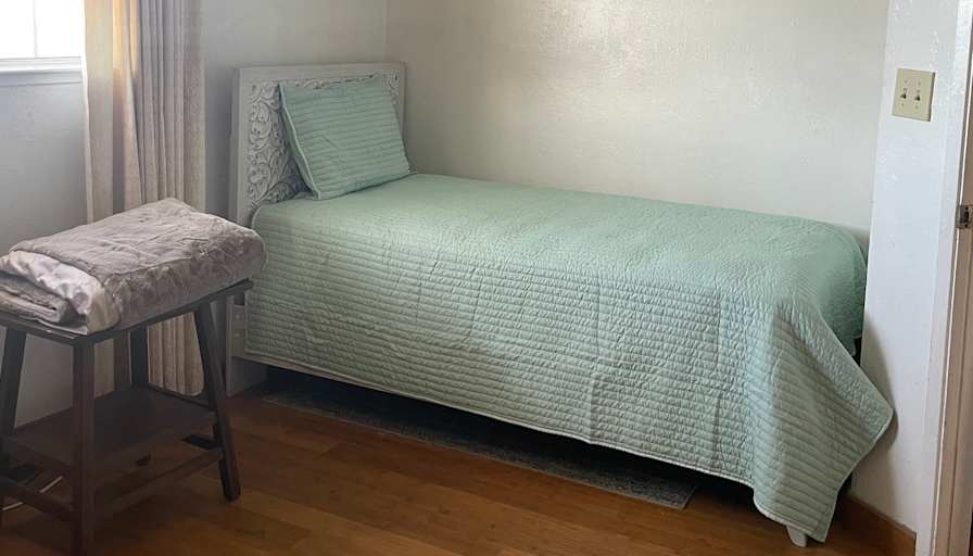 Vina's room