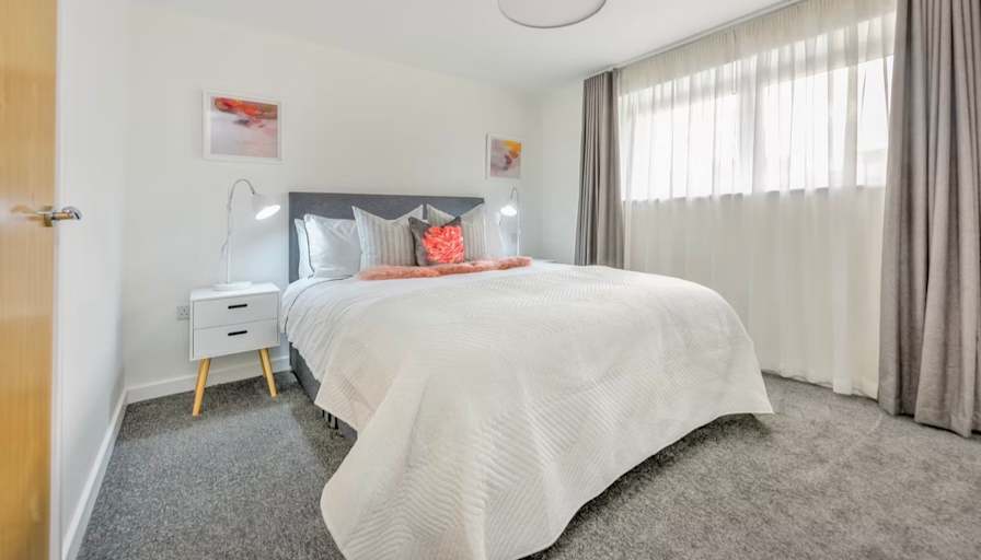 Alexis's room