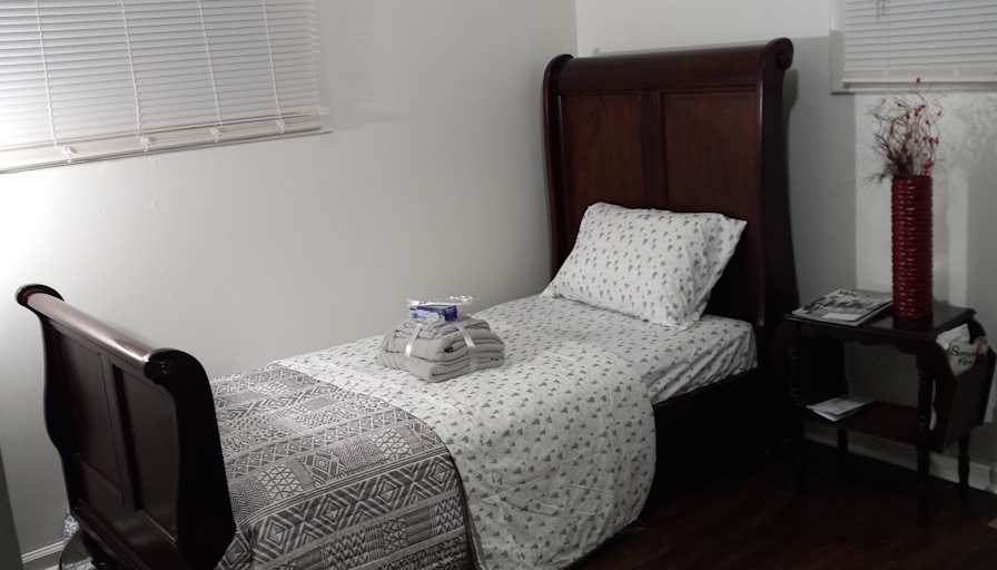 NESTING HOUSING's room