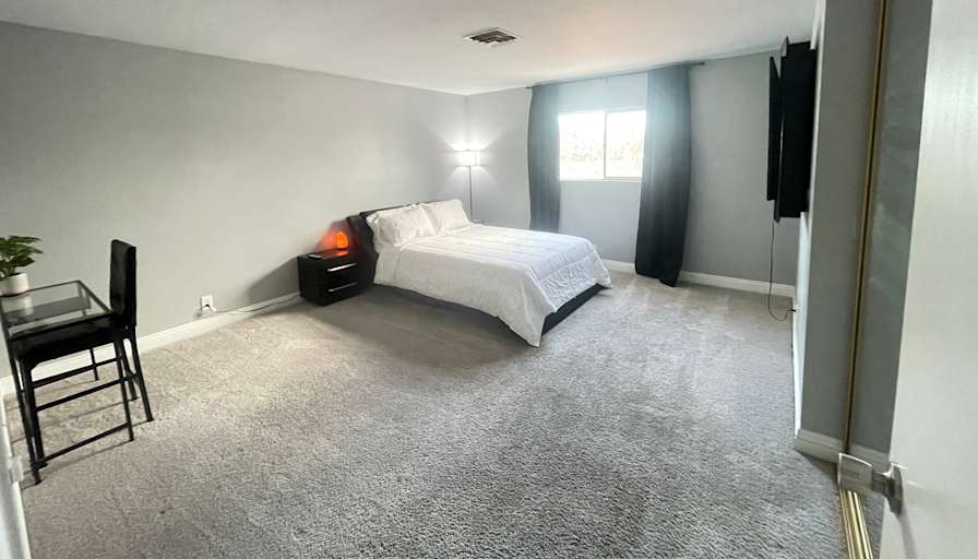 Chenoa's room