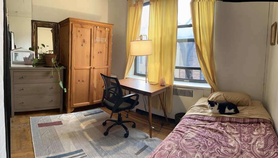 Glorya's room