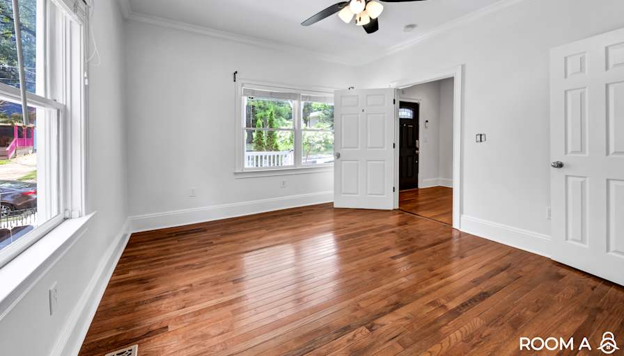 Life Unlocked Rentals's room