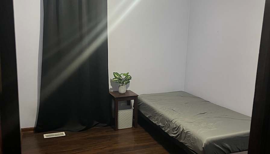 Mariano's room