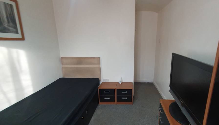 Amjad's room