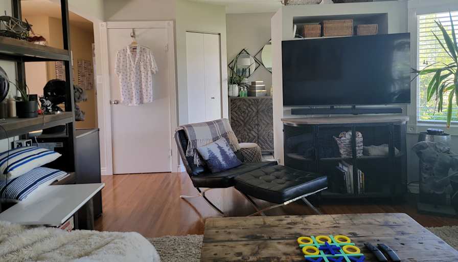 Darren's room