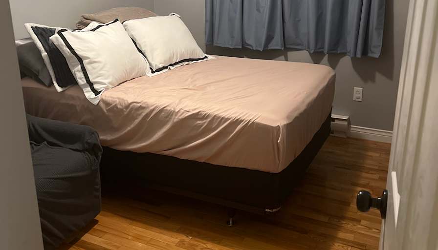 Chatterly's room