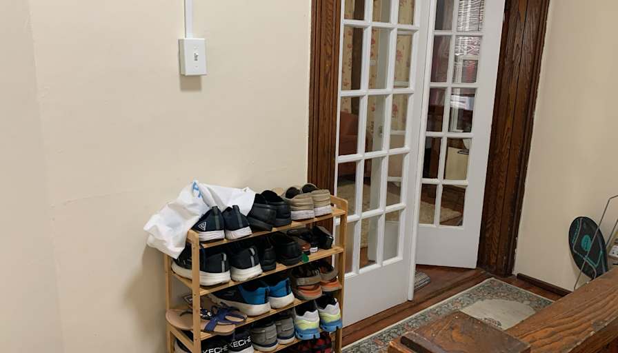 Dinesh's room