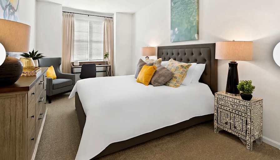 Rooms for professionals's room