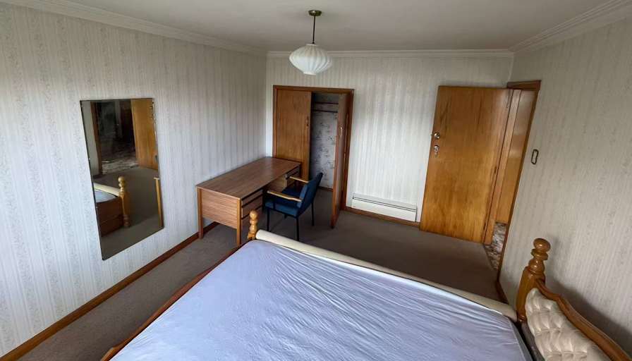 paul's room