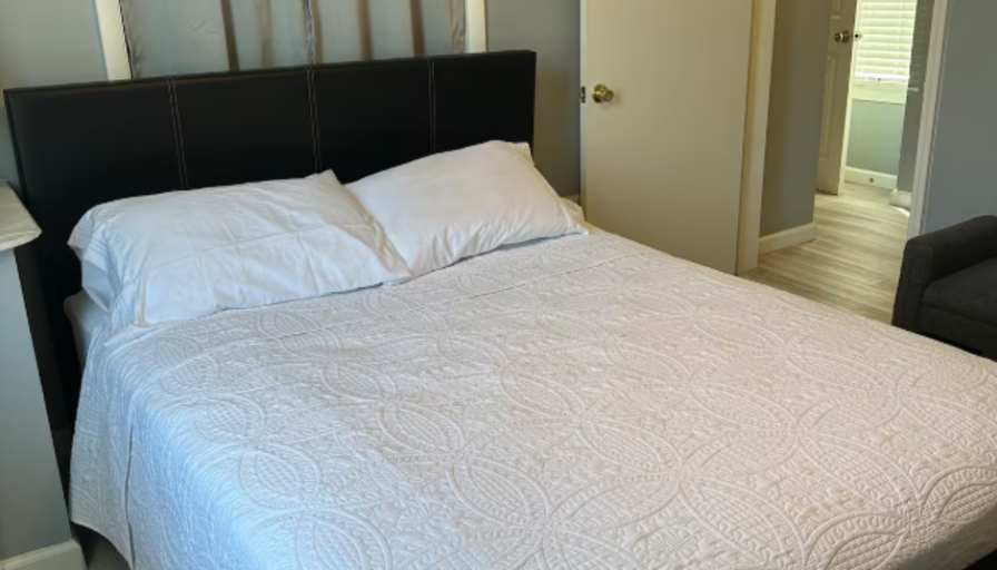 Alicia's room