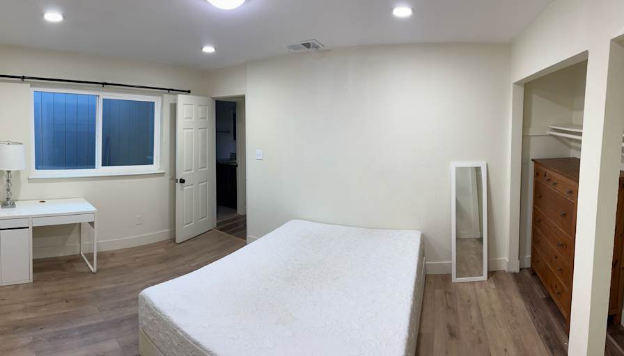 Sacramento's room