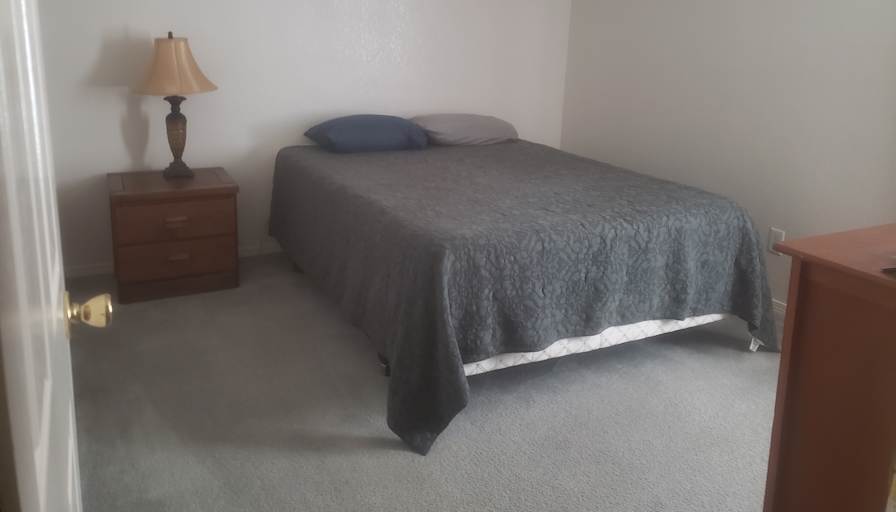 Francisco's room