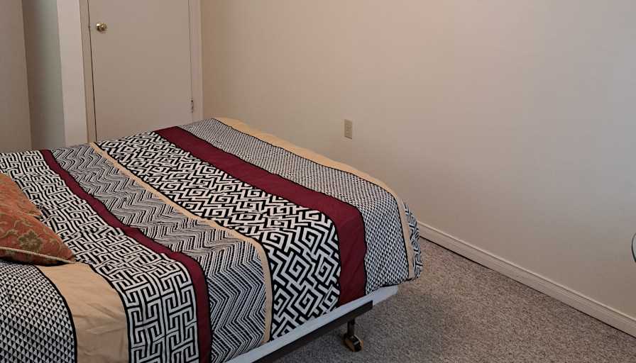 GEORGE's room