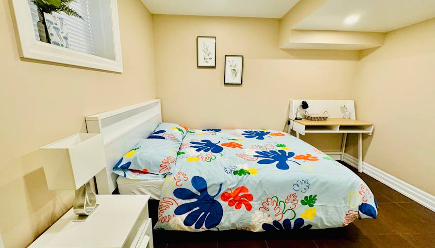 Jo's room
