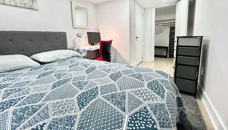 Mark Kay's room