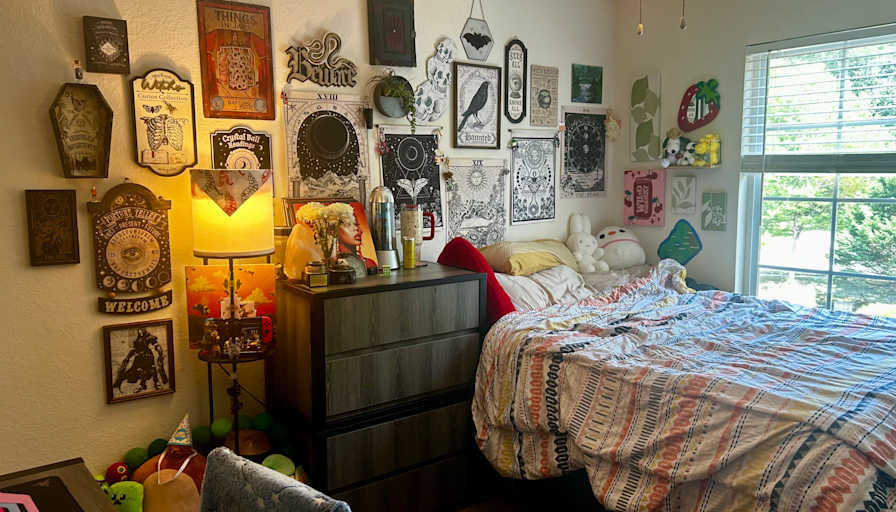 Alysa's room